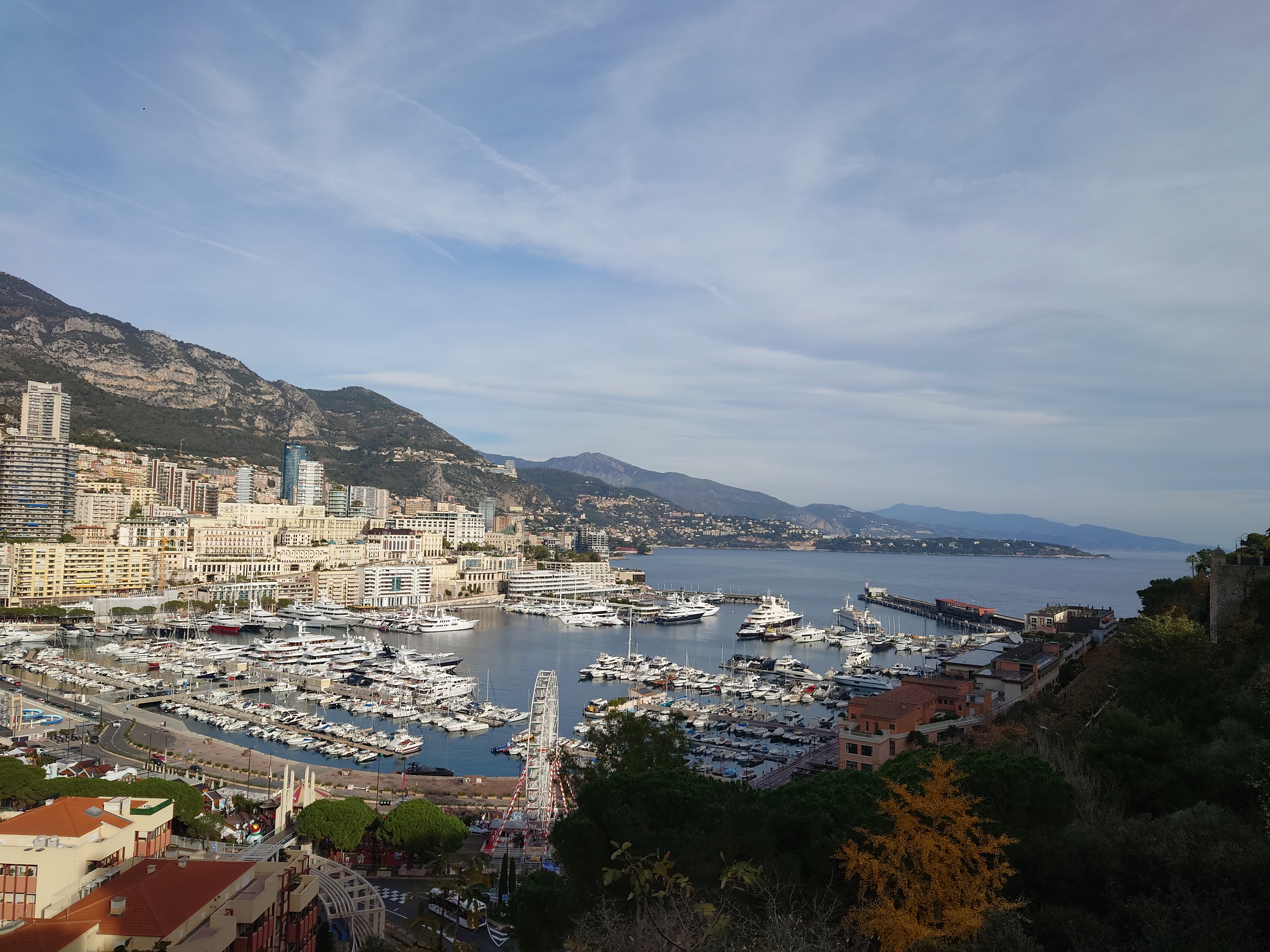 2025年10月21日，张女士一家海外身份成功获批！